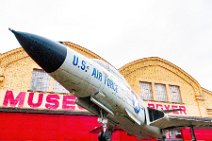 McDonnell Douglas F101 Voodoo USAF 03 McDonnell Douglas F101 Voodoo USAF 03.jpg