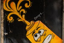 Toothpaste tuube graffiti - Tel Aviv - Israel Toothpaste tuube graffiti - Tel Aviv - Israel.jpg