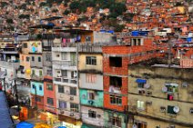 20130717_224422_FAVELA_ROCINHA_Rio_de_Janeiro