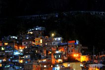 20130717_225858_FAVELA_ROCINHA_Rio_de_Janeiro