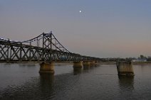 20141103_105004_CHINA-NORTH_KOREAN_friendship_bridge_across_YALU_river_DANDONG_China