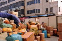 20121024_084651_PEOPLE+WORK_OUTSIDE_WUAI_MARKET_SHENYANG