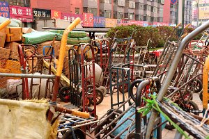 DOCU - WUAI MARKET - LOADING AREA - SHENYANG