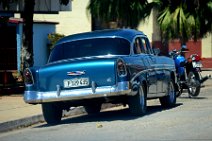 20160418_143111_CLASSIC_CAR_blue_CUBA