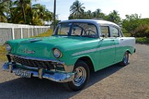 20160420_090310_CLASSIC_CAR_green_Cuba