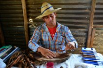 20160407_123046_manufacturing_cigars_on_a_tobacco_farm_near_PINAR_DEL_RIO_Cuba