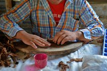 20160407_123103_manufacturing_cigars_on_a_tobacco_farm_near_PINAR_DEL_RIO_Cuba