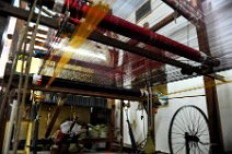 20121228_142142_silk_weaving_in_Kancheepuram_India