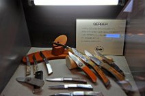 20130216_034033_GERBER_SAKAI_KNIFE_MANUFACTURER_in_SEKI_Japan