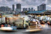 HDR - BUSINESS AT TSUKIJI FISHMARKET - TOKYO - JAPAN 2