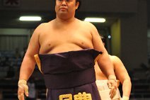 20110722_074630_NGO_SUMO