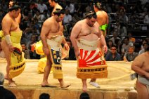 20110722_090553_NGO_SUMO