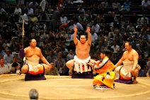 20110722_090732_NGO_SUMO