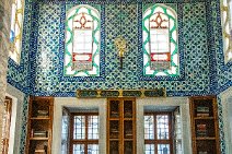 Harem room inside Topkapi Palace - Istanbul - Turkey - 02 Harem room inside Topkapi Palace - Istanbul - Turkey - 02.jpg